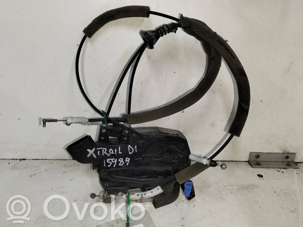 Nissan X-Trail T31 Serratura portiera anteriore 