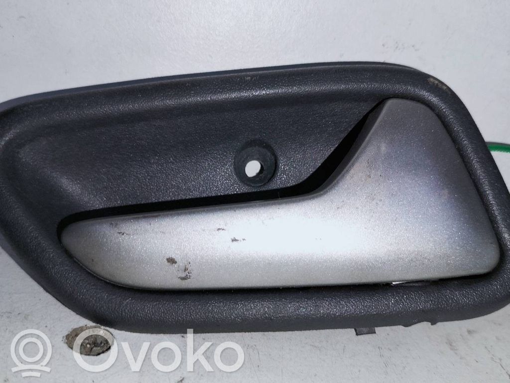 Manecilla interna puerta delantera   XYS7SIH003