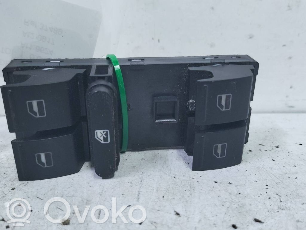 Comutator comandă geamuri electrice   37489,8624,0917