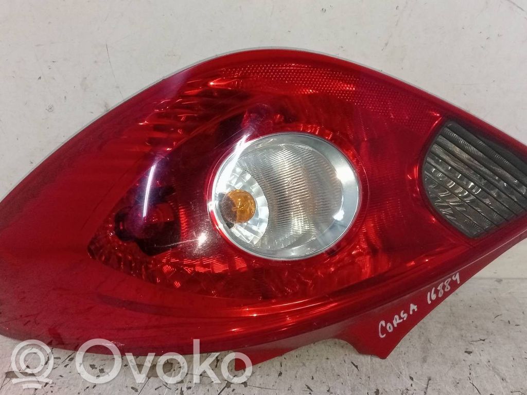 Opel Corsa D Lampă spate în caroserie 