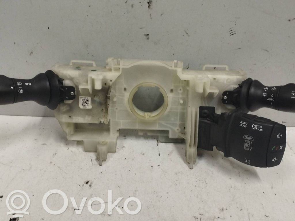 Interruptor de control del panel de luces   255670019RA,255520014RB