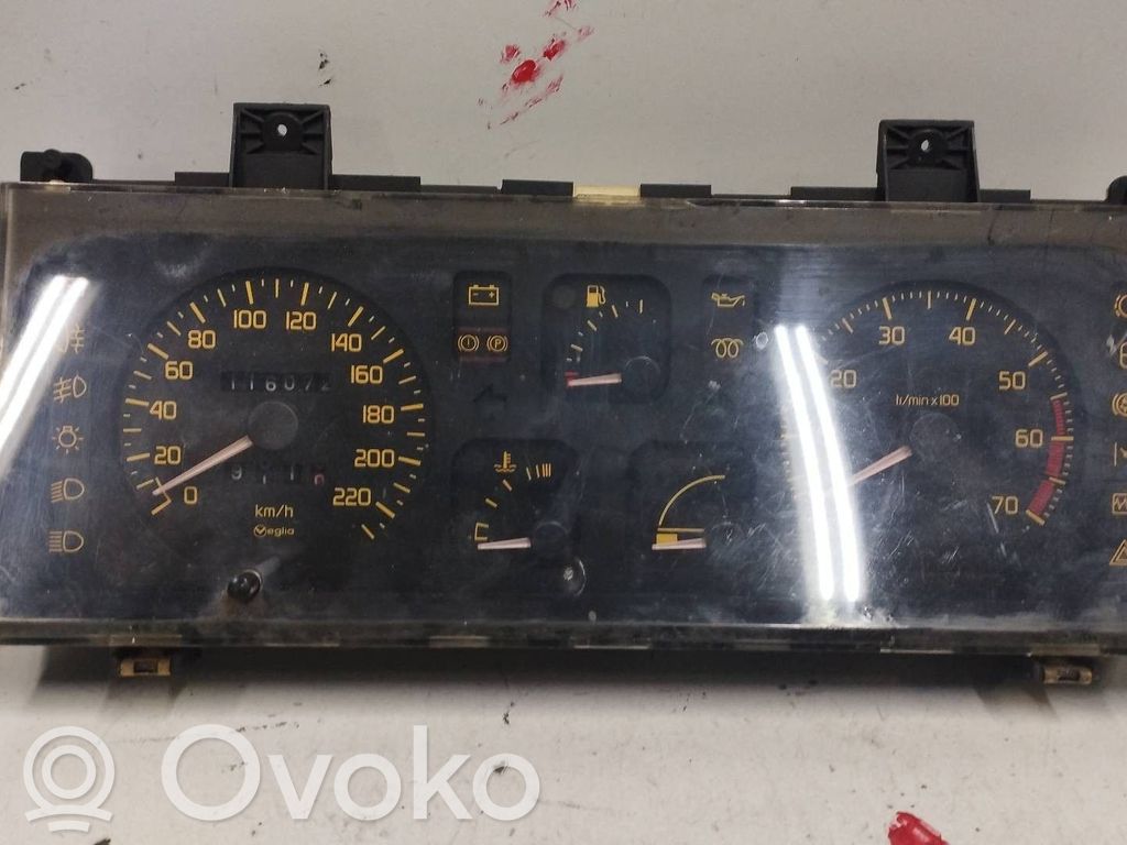 Renault 21 Speedometer (instrument cluster) 