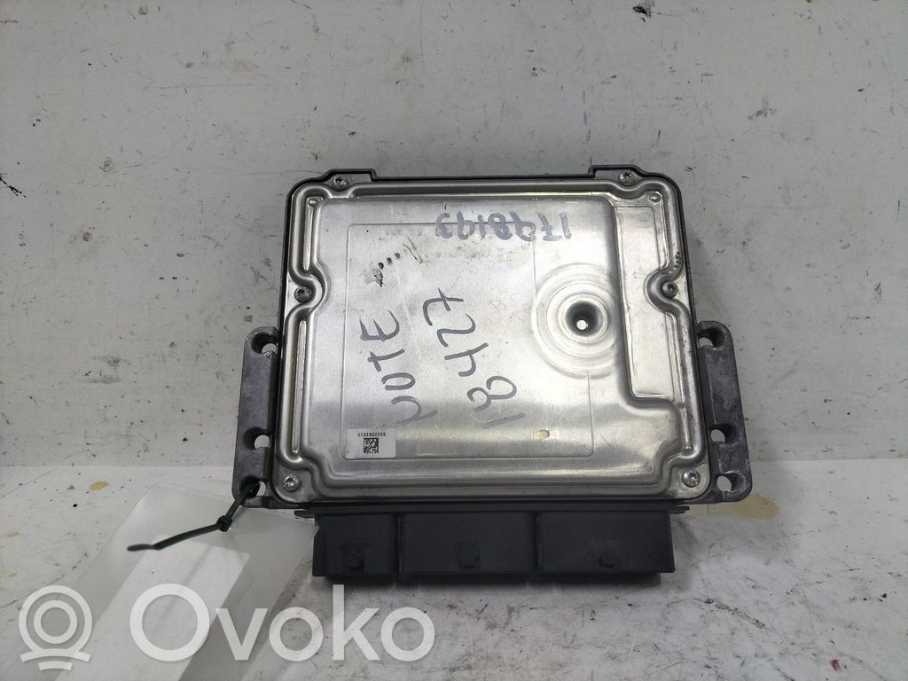 Nissan Note (E12) Engine control unit/module 