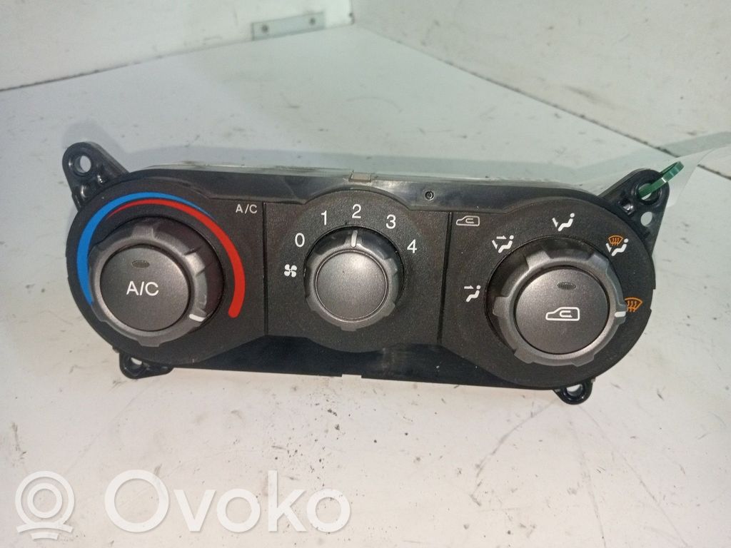 Hyundai Matrix Air conditioner control unit module 