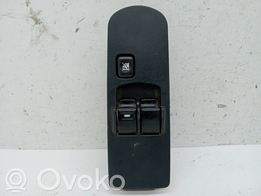 Comutator comandă geamuri electrice   MR587959
