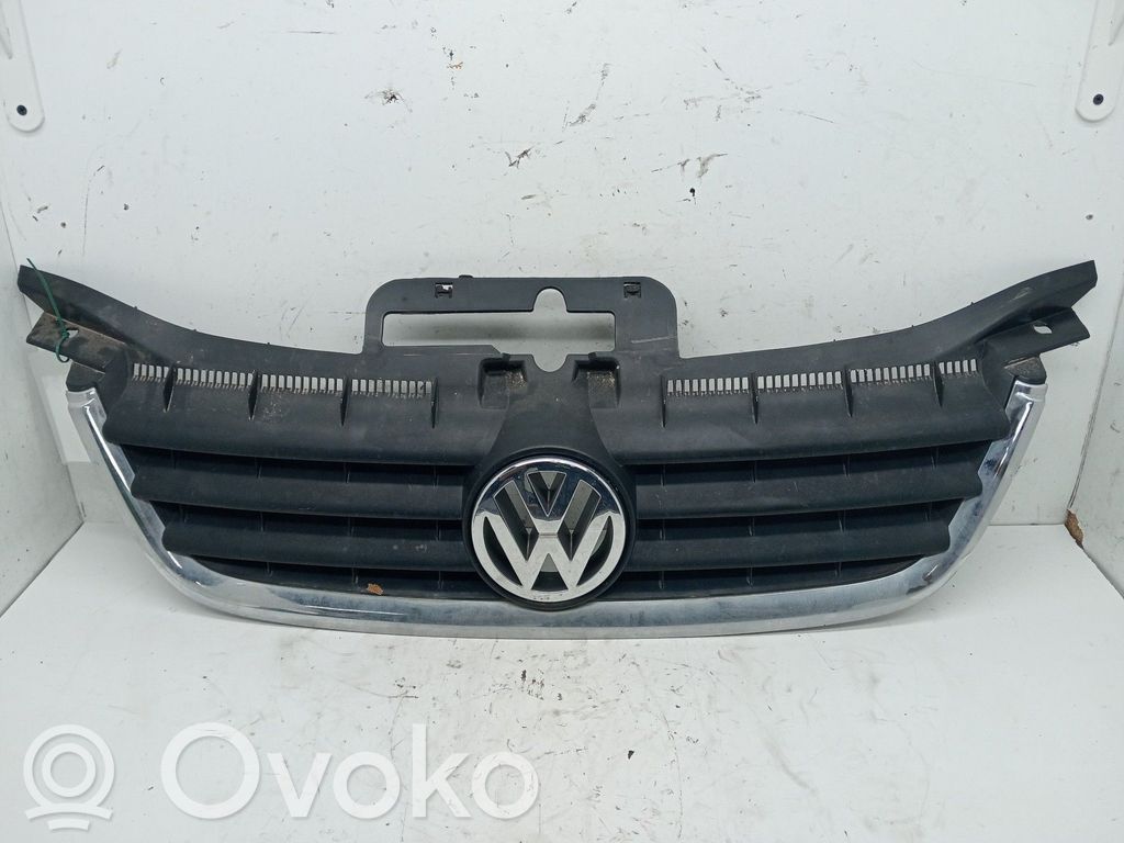 Volkswagen Touran I Griglia anteriore