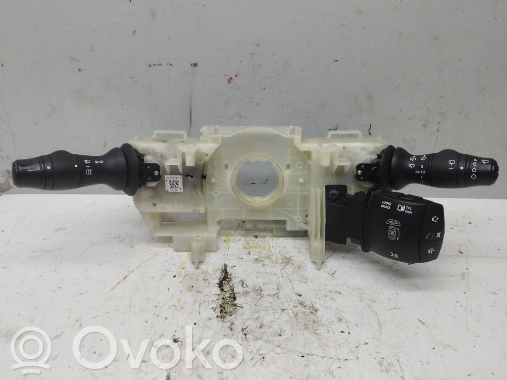 Interruptor de control del panel de luces   255670019R