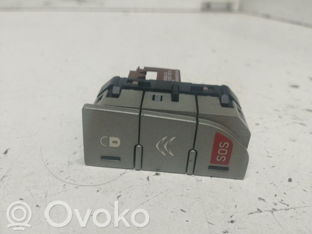Multifunctional control switch/knob   96645838CL