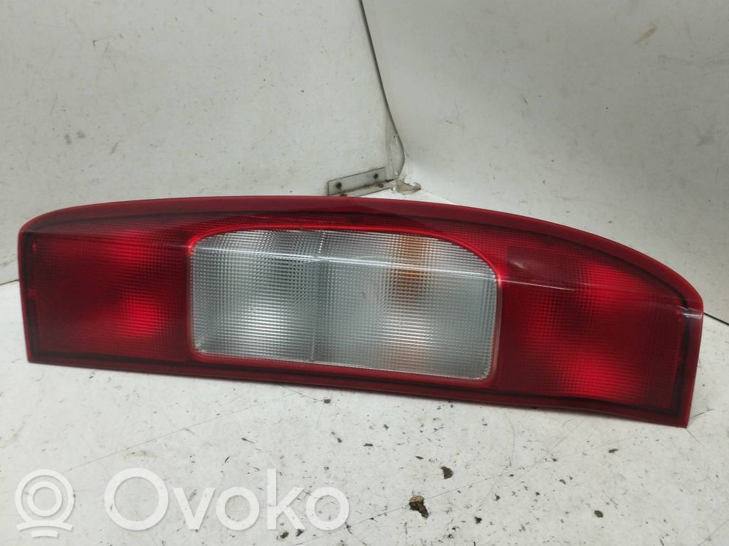 Rear/tail lights   0211001093