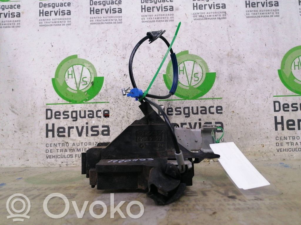 Citroen C4 Grand Picasso Takaoven lukko 