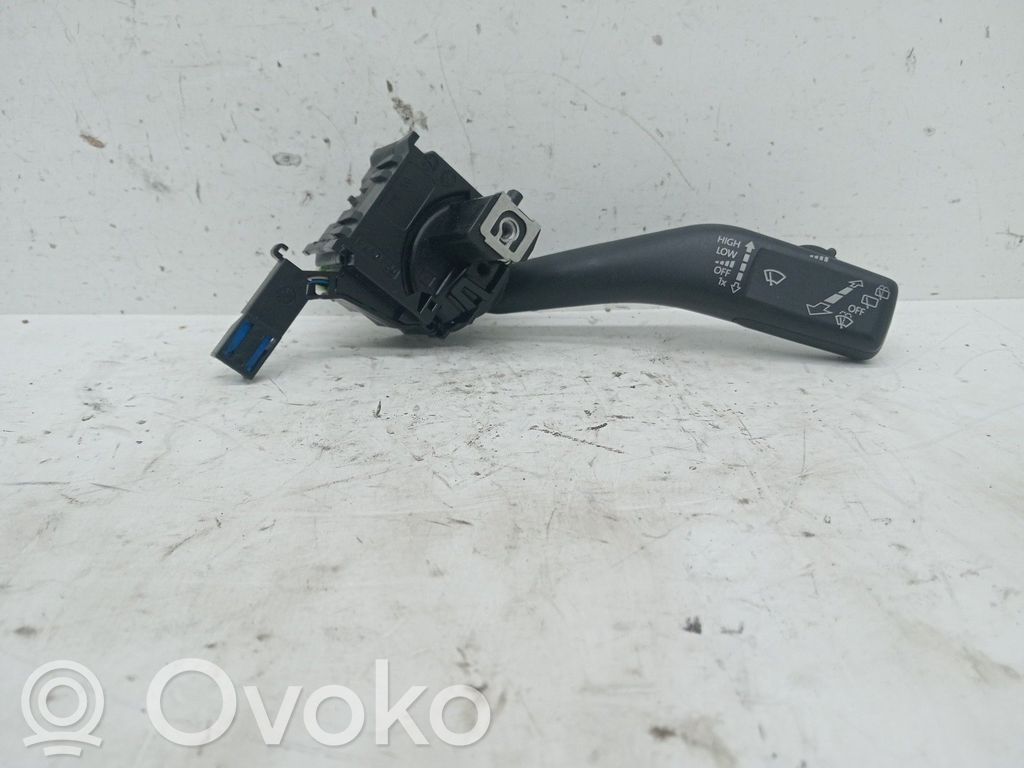 Seat Leon (1P) Manetka / Przełącznik wycieraczek 