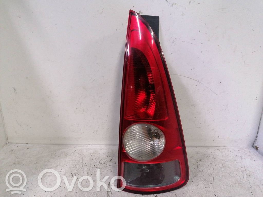 Lampa tylna