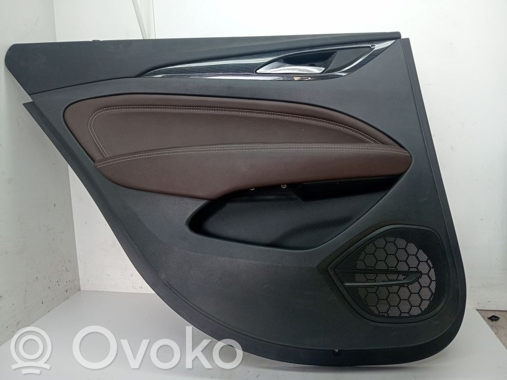Opel Insignia A Takaoven verhoilu