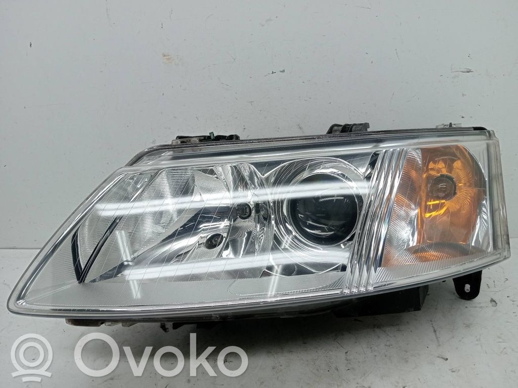 Phare frontale   15582500LI