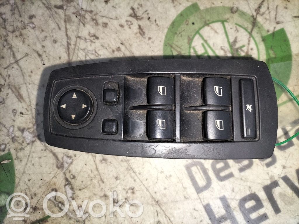 Electric window control switch   3414355