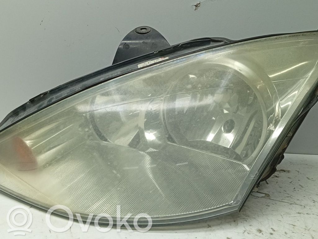 Ford Focus Scheinwerfer 