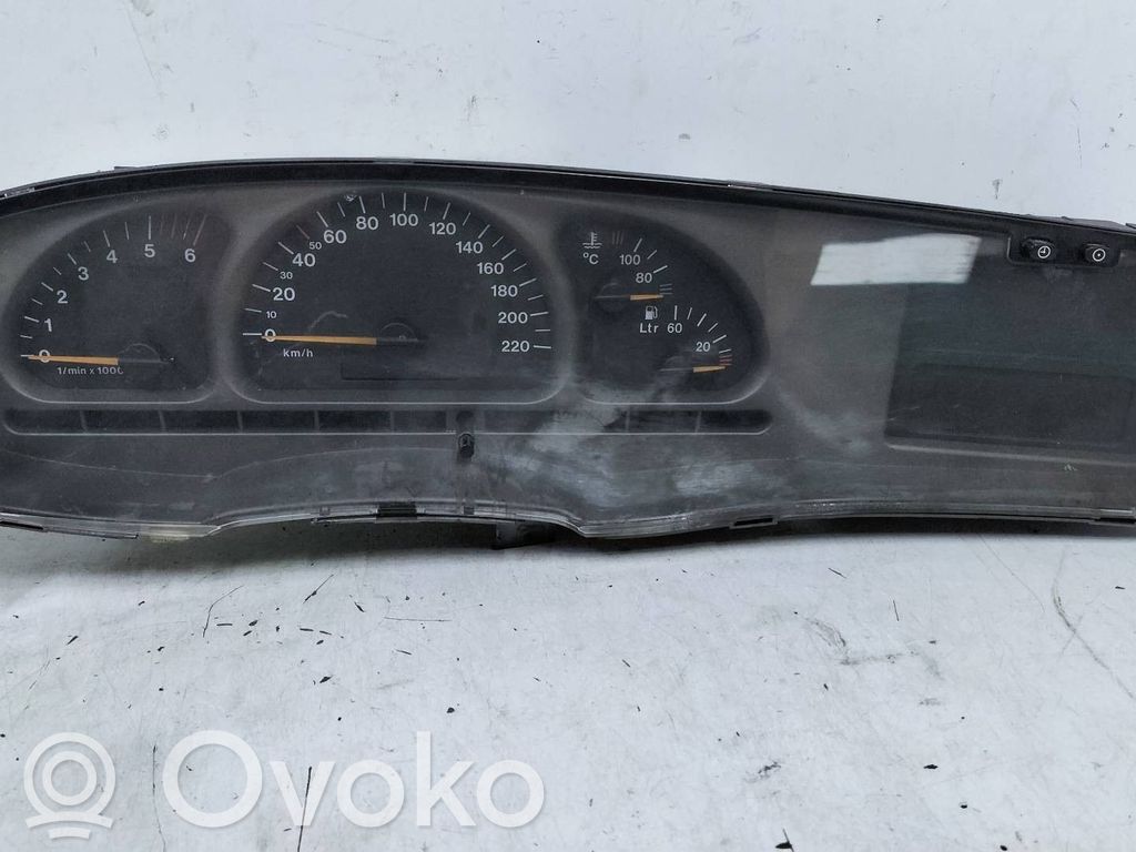 Opel Vectra B Geschwindigkeitsmesser Cockpit 