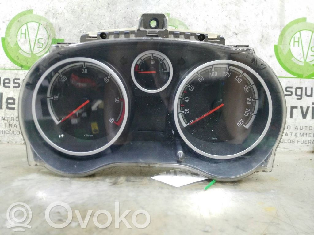 Opel Corsa D Nopeusmittari (mittaristo) 