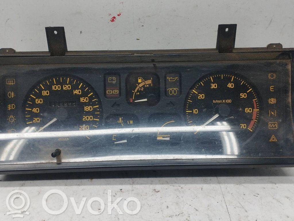 Speedometer (instrument cluster)