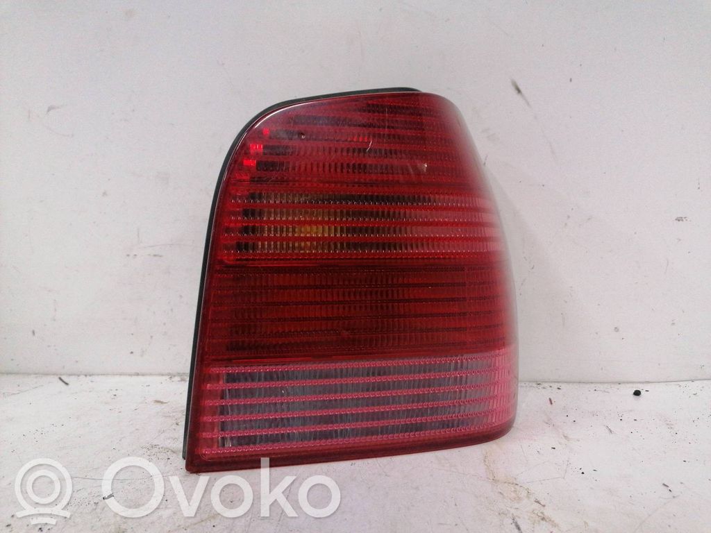 Volkswagen Polo III 6N 6N2 6NF Lampă spate în caroserie 