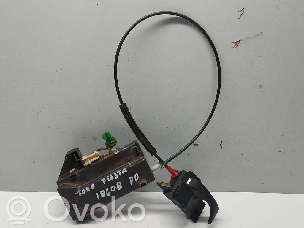 Ford Fiesta Priekšpusē slēdzene 