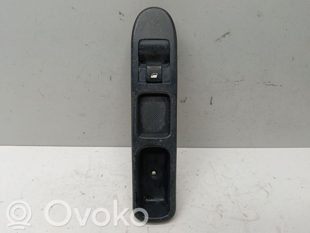 Peugeot 307 Interruttore di controllo dell’alzacristalli elettrico 