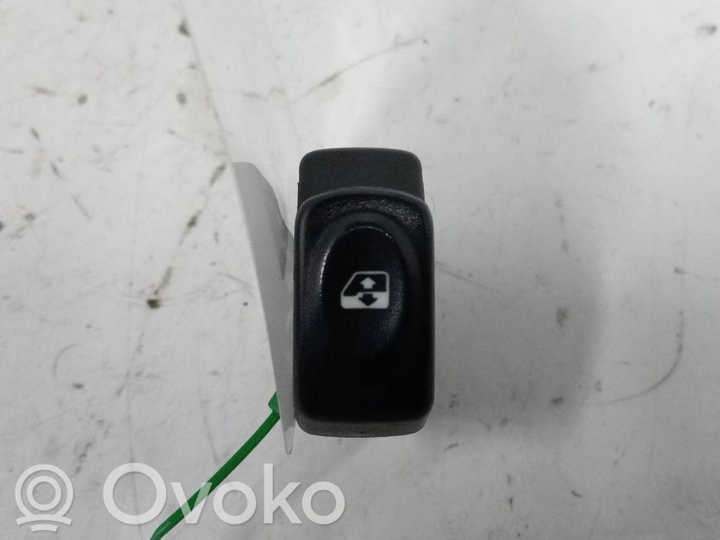 Renault Kangoo I Comutator comandă geamuri electrice 