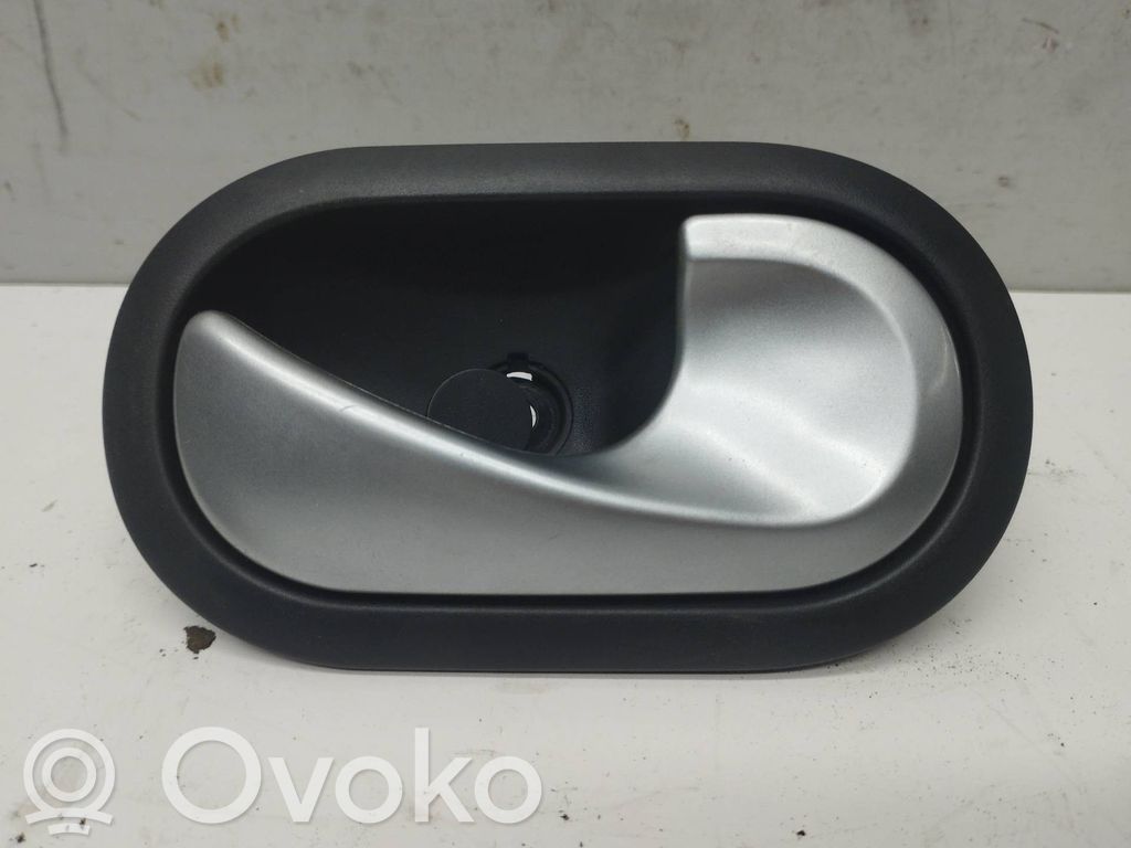 Renault Clio III Maniglia interna per portiera anteriore 