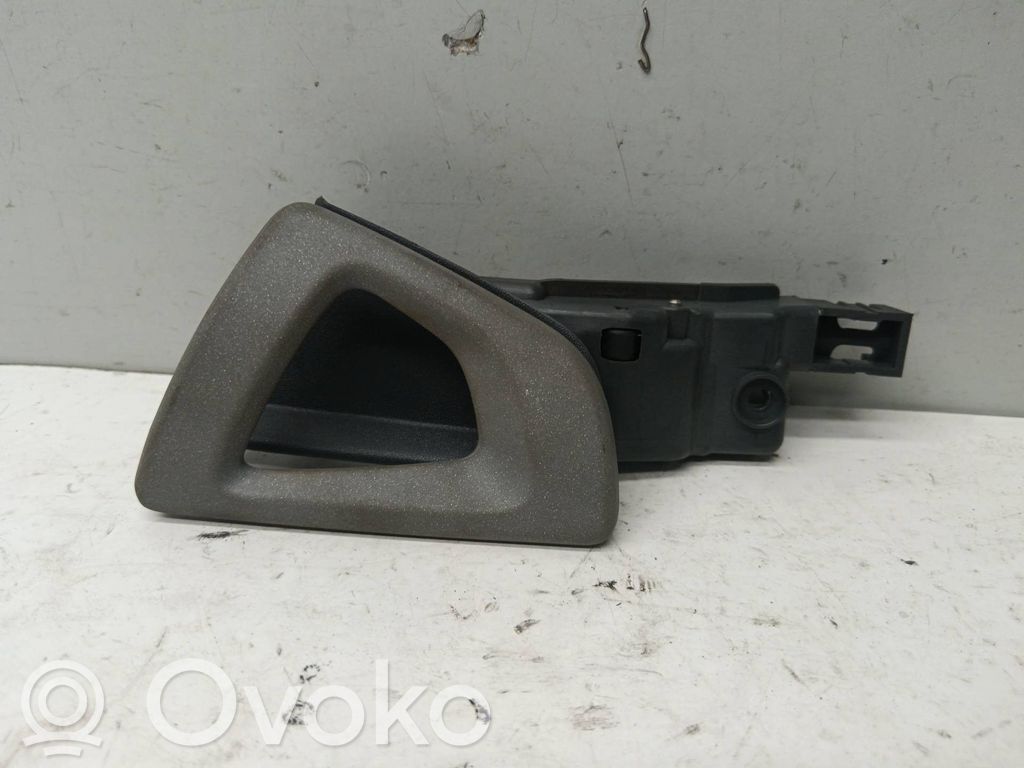 Manecilla interna puerta trasera   A4547600361