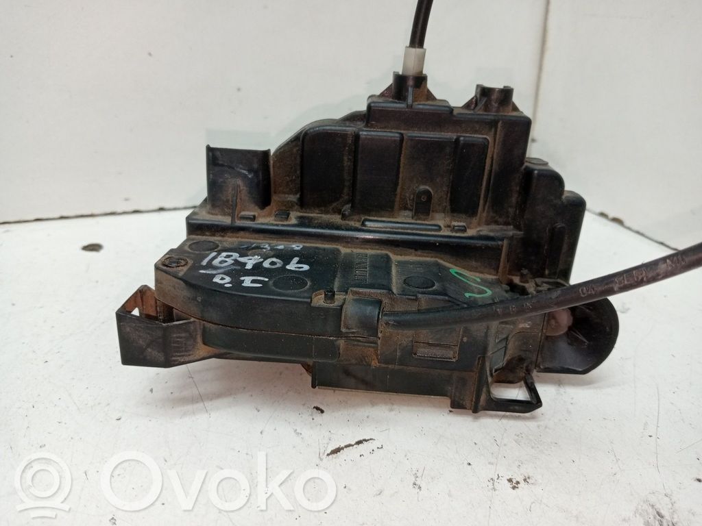 Renault Modus Priekšpusē slēdzene 