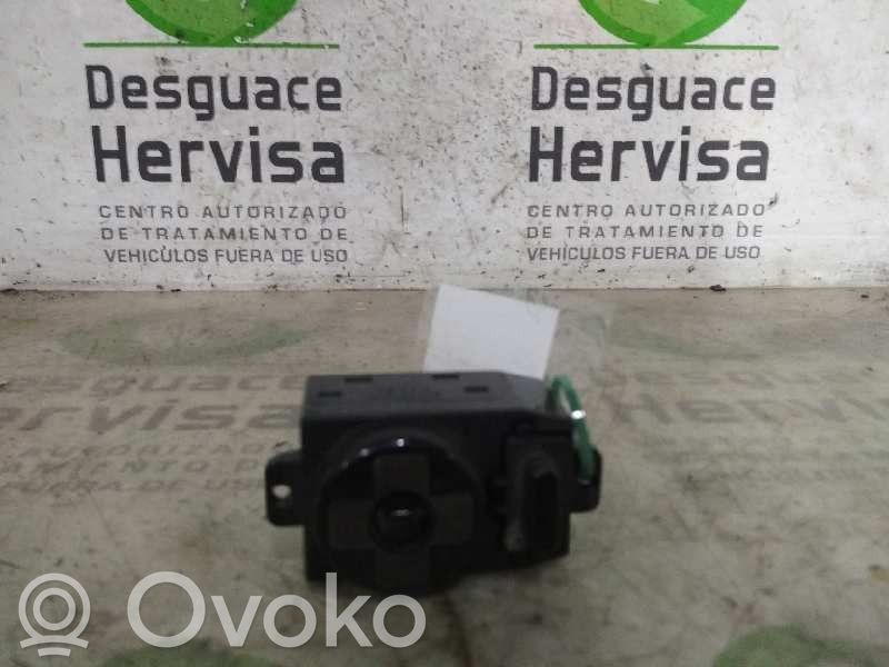 KIA Carnival Wing mirror switch 