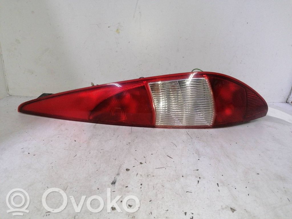 Ford Mondeo Mk III Luci posteriori 