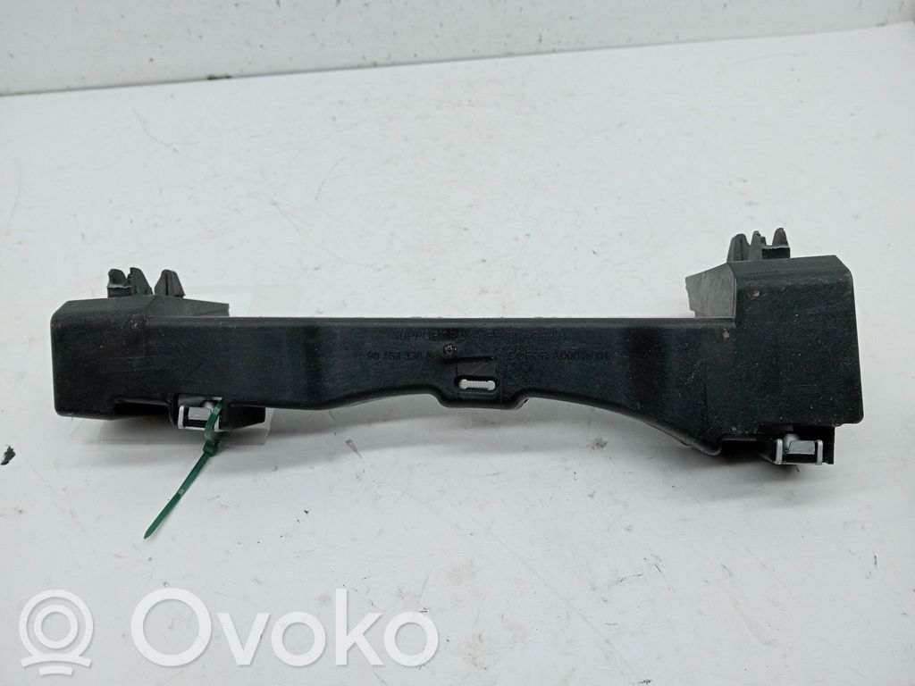 Citroen C3 Lokasuojan kannake 