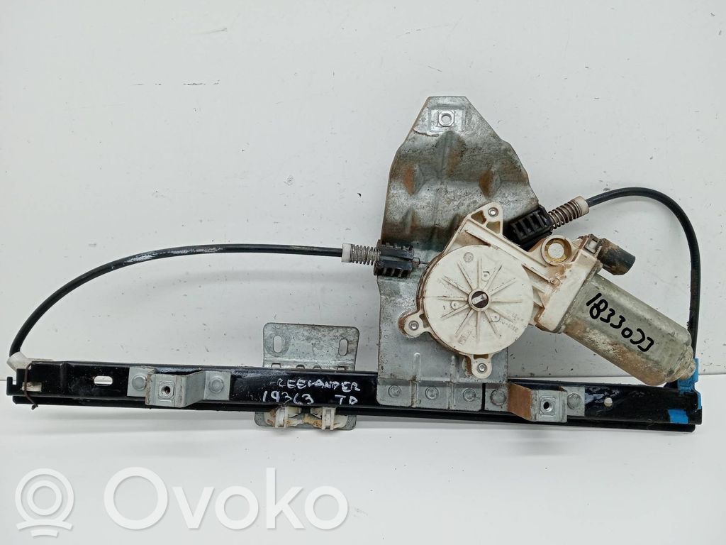 Elektryczny podnośnik szyby drzwi tylnych   CVH101200
