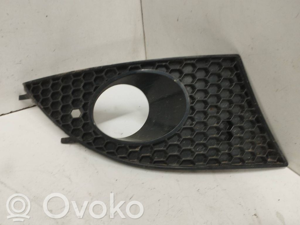 Seat Toledo III (5P) Grill / Wlot powietrza błotnika przedniego 