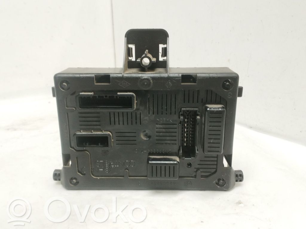 Autres unités de commande / modules   8201054128,19759041