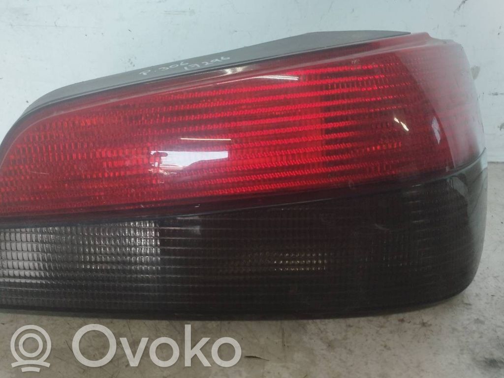 Peugeot 306 Lampă spate în caroserie 