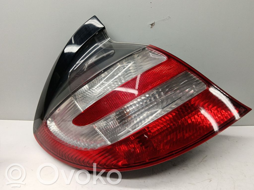 Mercedes-Benz C W203 Luci posteriori 