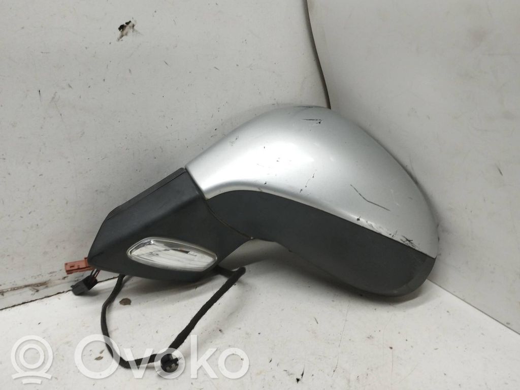 Peugeot 207 Specchietto retrovisore elettrico portiera anteriore 