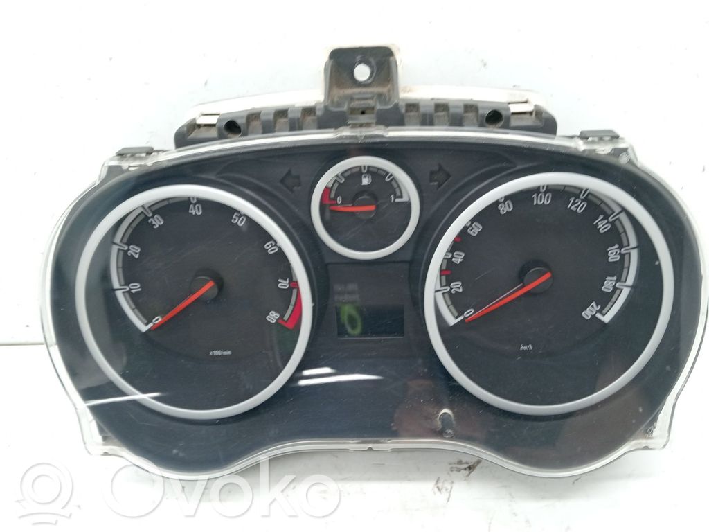 Opel Corsa C Geschwindigkeitsmesser Cockpit