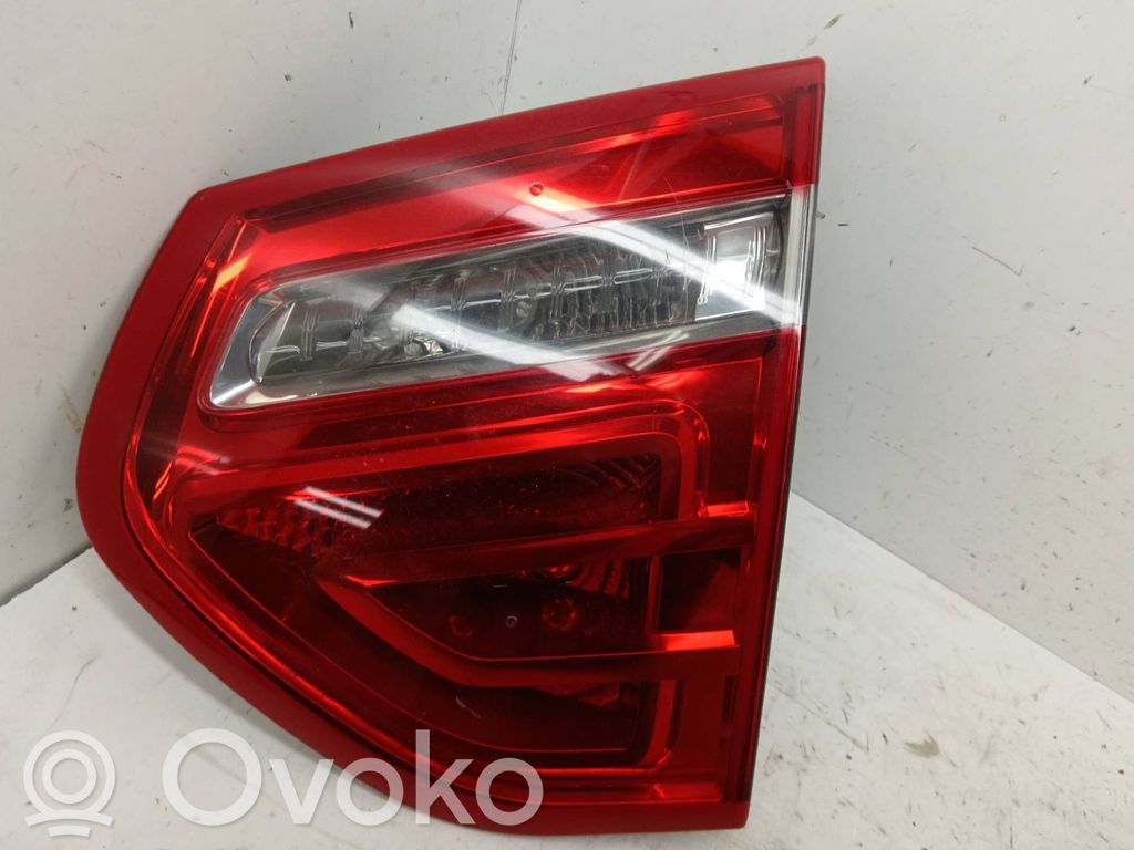 Citroen C4 Grand Picasso Lampy tylnej klapy bagażnika 
