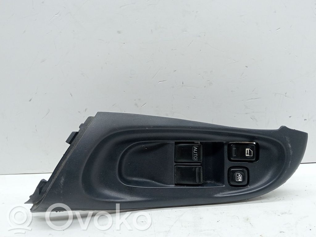 Nissan Almera Tino Interrupteur commade lève-vitre