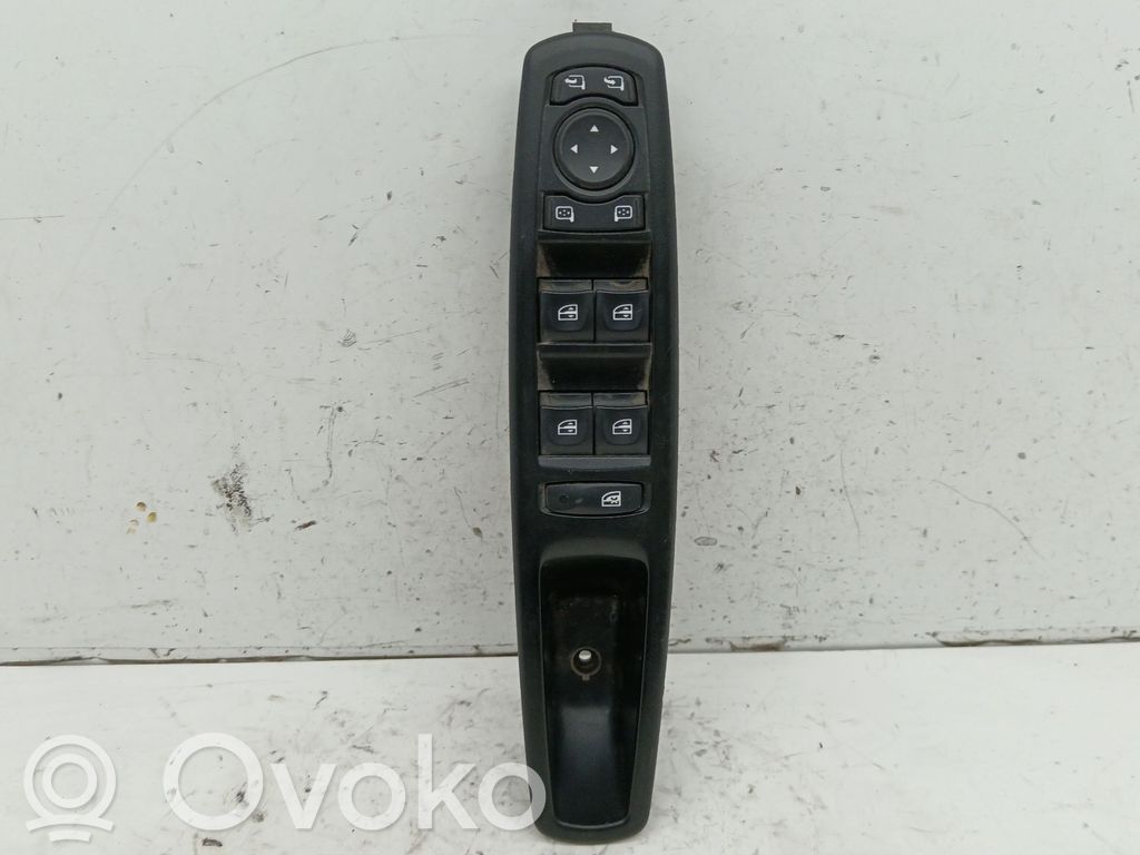 Renault Grand Modus Przyciski szyb 