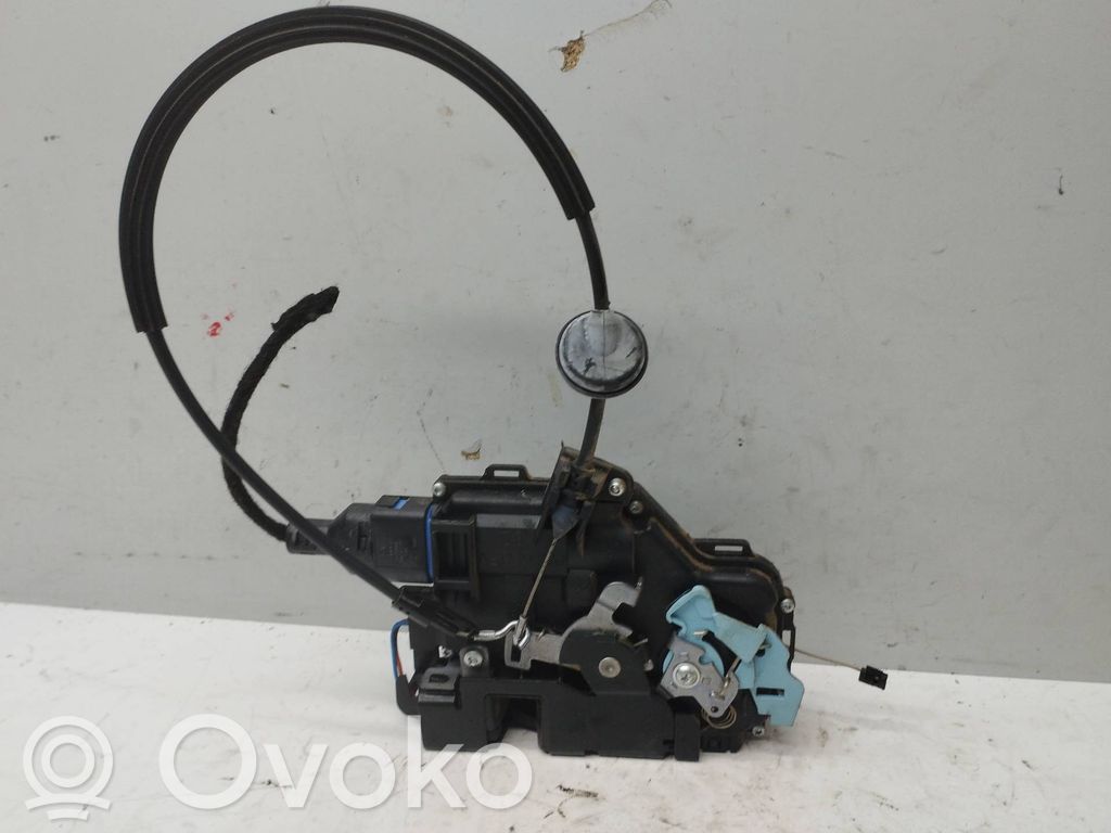 Volkswagen Caddy Etuoven lukko 