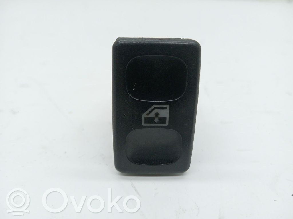 Volkswagen Polo III 6N 6N2 6NF Przyciski szyb 