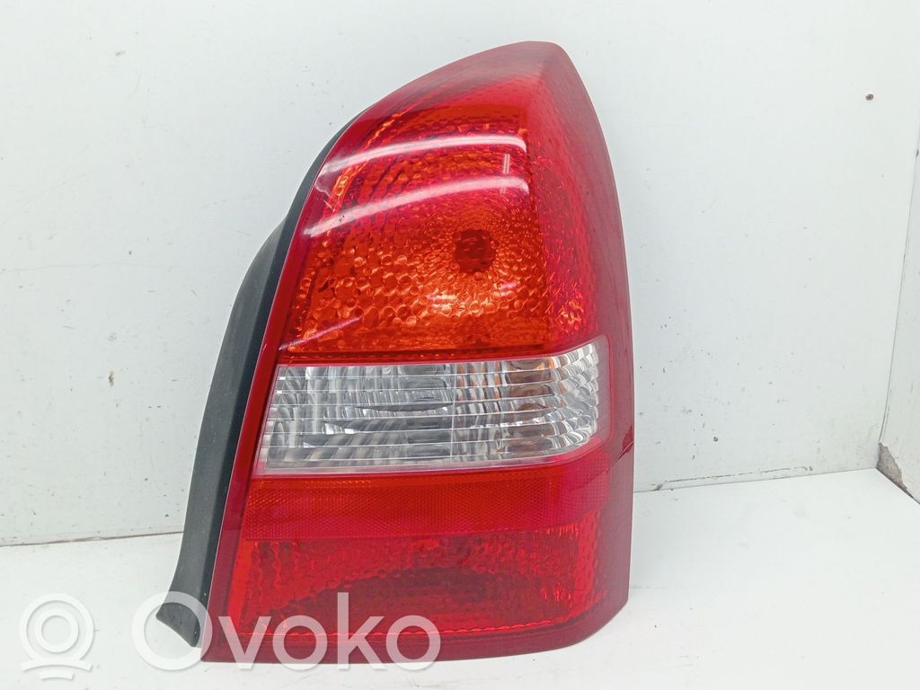 Nissan Primera Lampa tylna