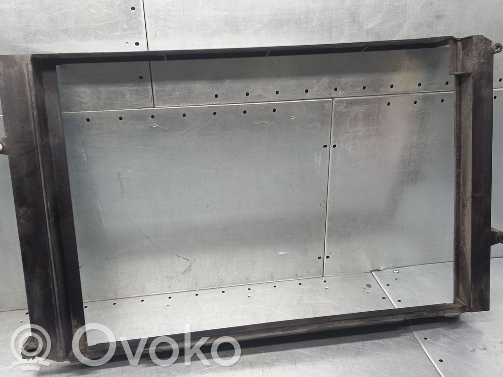 Volvo V70 Dzinēja apakšas aizsargs 