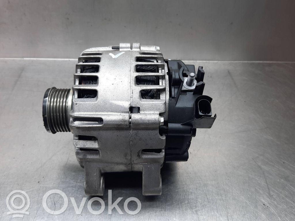 Volvo V40 Ģenerators 