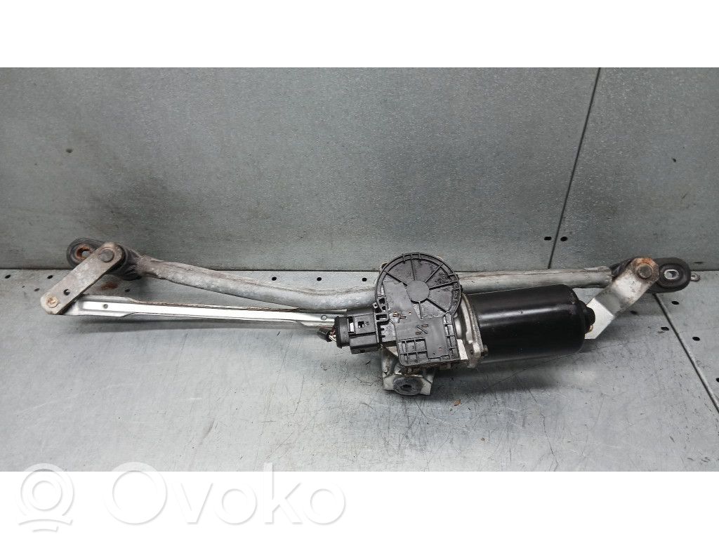 Mazda 3 I Front wiper linkage 