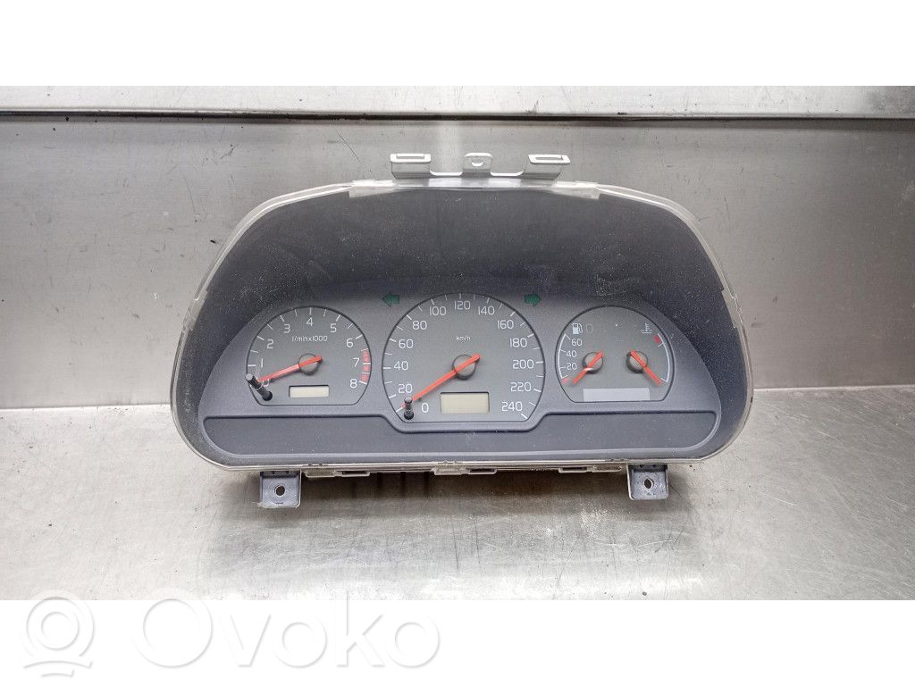 Volvo S40, V40 Spidometrs (instrumentu panelī) 